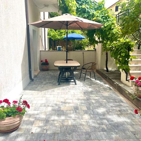 Apartment פורץ מראה חיצוני תמונה
